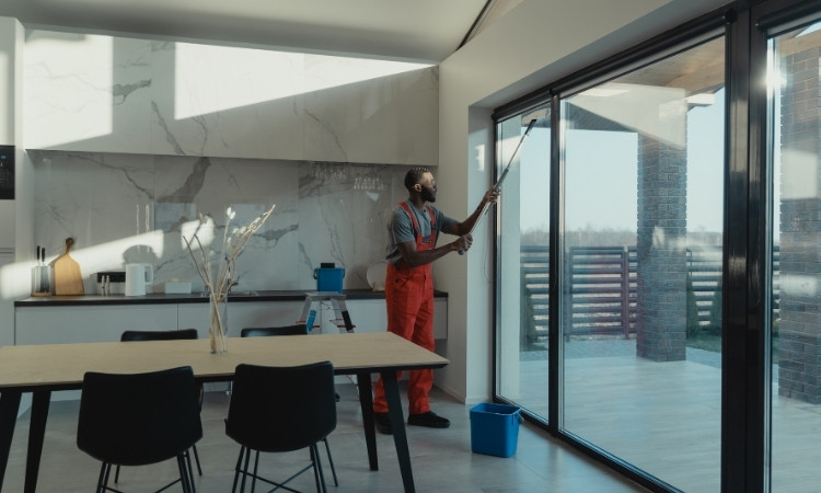 Cleaning and Maintaining Aluminium Window Grilles