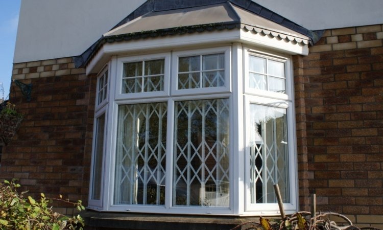 Advantages of Security Grilles for Commercial Building